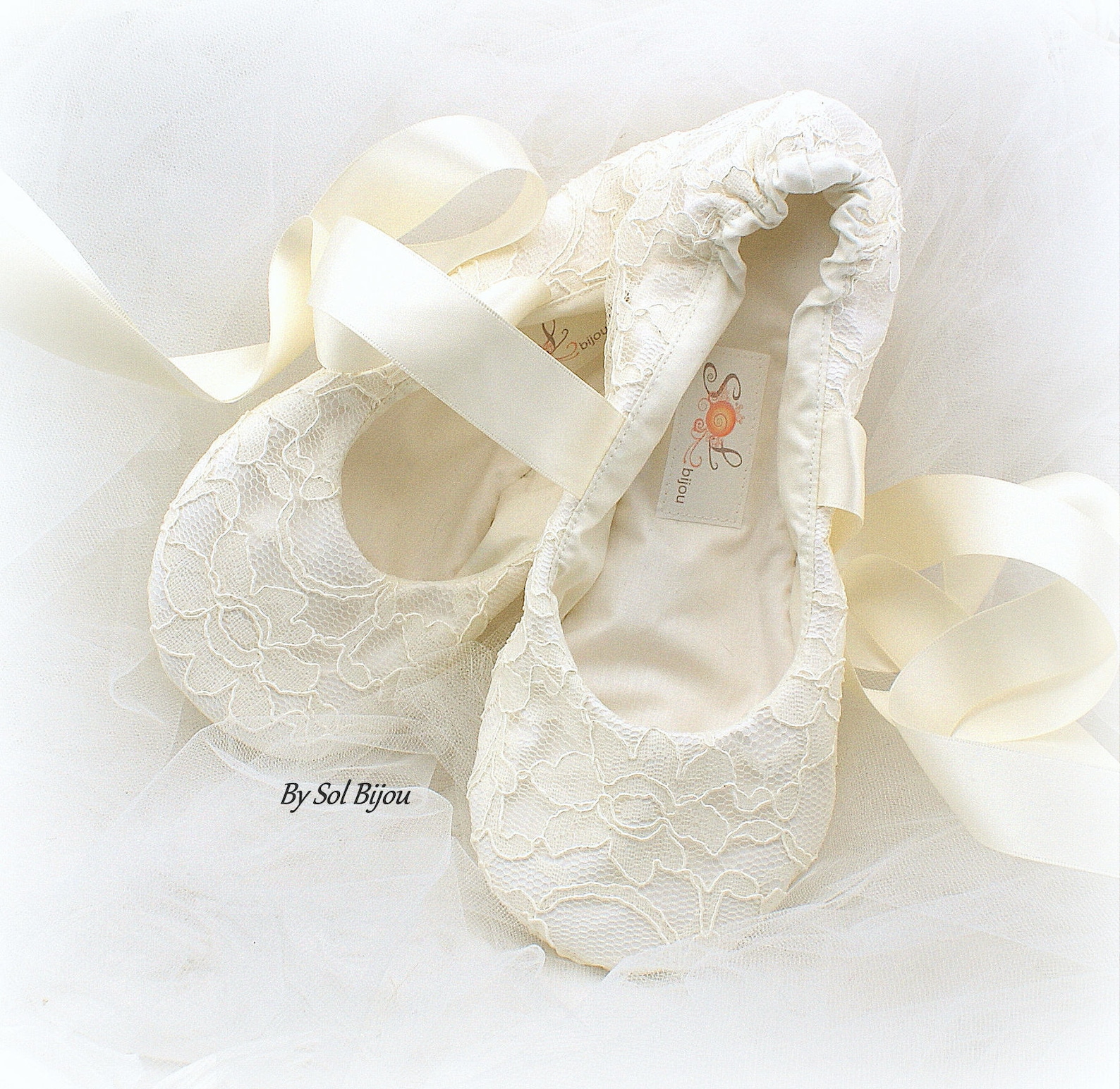 ivory lace ballet shoes ivory bridal flats ivory ballet slippers lace flats shoes wedding flats shoes custom flats bridal shoes