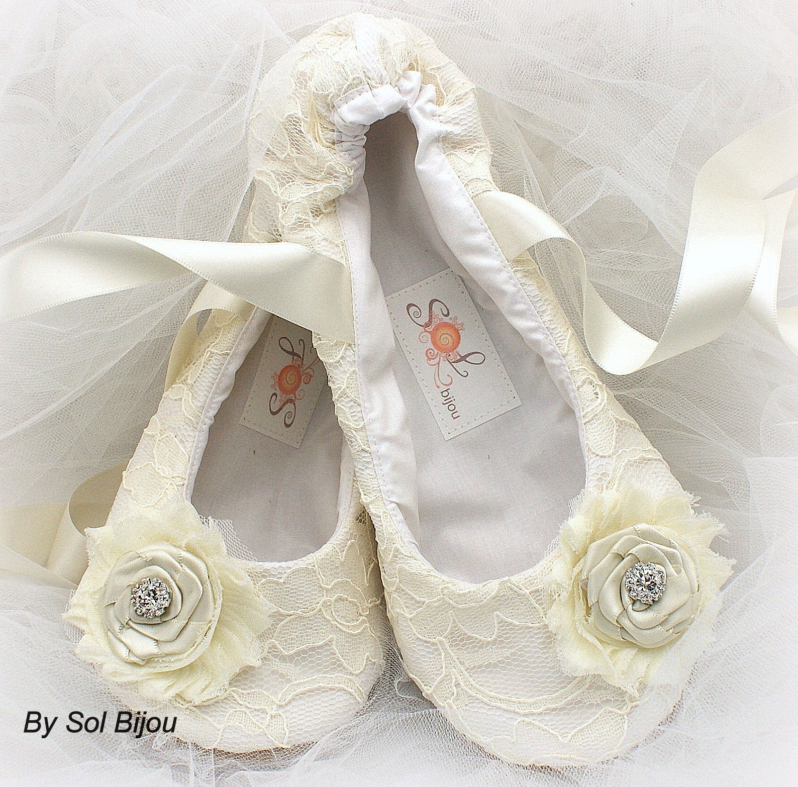 custom ballet flats shoes ivory ballet slippers wedding flats lace flats wedding shoes flower girl vintage style flats elegant w