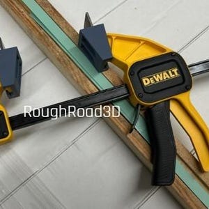 Decking tool clamp adapter for irwin, dewalt & jorgensen bar clamps 2- pack afbeelding 3