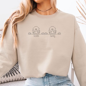 Custom Golden Retriever Sweatshirt, Golden Sweatshirt, Dog Mama Sweater, Personalized golden retriever Sweater, golden retriever Sweater