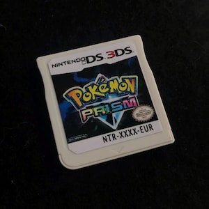 Nintendo DS et 3DS – Pokémon Prism version 2023 – Nouvelle histoire de fan Pokémon – Sans région