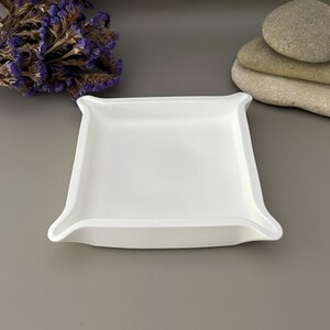 Handmade White Square Pinched Corner Catchall Tray • Minimalist Decor bild 8
