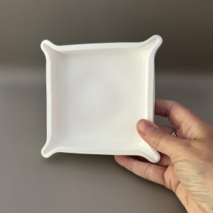 Handmade White Square Pinched Corner Catchall Tray • Minimalist Decor bild 5