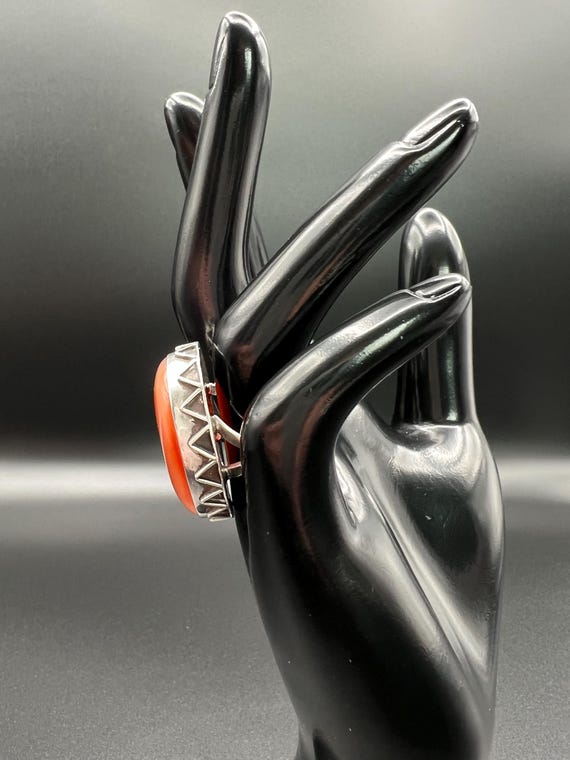 Large Vintage Sterling Statement Ring Featuring a… - image 6