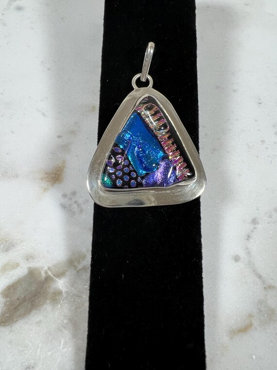 Sterling Silver Triangle Pendent with Dichroic Fo… - image 5