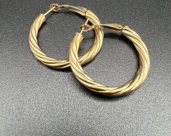 18Kt Twisted Hoop Earrings for Pierced Ears