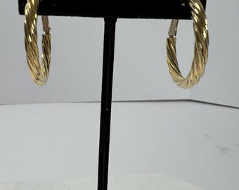 18Kt Twisted Hoop Earrings for Pierced Ears