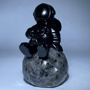 3.3&quot;Natural obsidian quartz crystal astronaut skull,Crystal spaceman skull,Hand made skull,Crystal gifts,crystal healing crystal gifts 1x