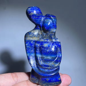 3.5&#39;&#39;+ Natural lapis lazuli hug loves,quartz crystal,hand carved,Crystal Skull,Home Decoration Crystal Gifts random 1pc