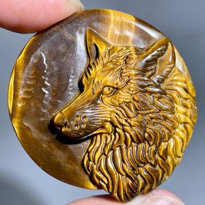 1.5&#39;&#39;+ Natural tiger&#39;s eye jasper wolf head skull,quartz crystal,hand carved,Crystal tiger Skull,Home Decoration Crystal Gifts random 1pc