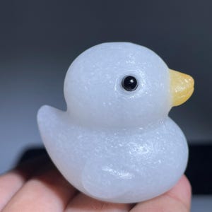 1.5&#39;&#39;Natural White jade duck skull,quartz crystal skull,hand carved,Crystal duck,Home Decoration Crystal Gifts random 1pc