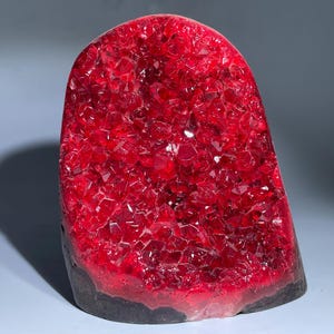 Red Quartz geode,Quartz crystal geode,Crystal geode specimen,Home decoration,Crystal cluster geode specimen,Crystal healing Gifts 1PC