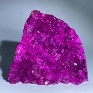 Purple Quartz geode,Quartz crystal geode,Crystal geode specimen,Home decoration,Crystal cluster geode specimen,Crystal healing Gifts 1PC