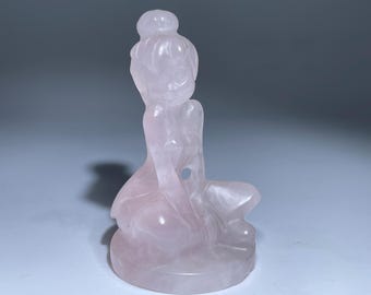 Figura de niña de cristal de cuarzo rosa hecha a mano: regalo de piedra curativa (6,35 cm)