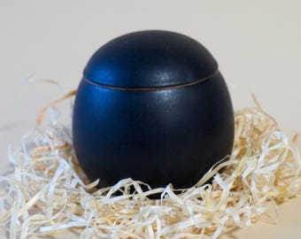 Matte black pet urns for Ashes, ceramic cat urn, urn for cat ashes, dog urn for ashes, cremation urn, small pet keepsake urn, handmade