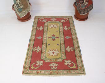 3x5 Beige Red Accent Rug, Handmade, Vintage Turkish Rug, Oriental, Entryway,  2.6 x 4.5 ft