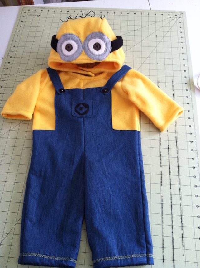 image 0 image 1 image 2 image 3 🔎zoom MINION Costume Despicable Me or Minion version