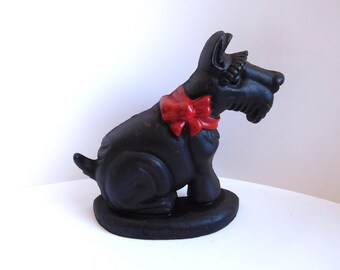 Vintage cast iron Scottie dog door stop or bookend