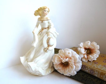 Vintage Royal Doulton lady figurine Summer Breeze