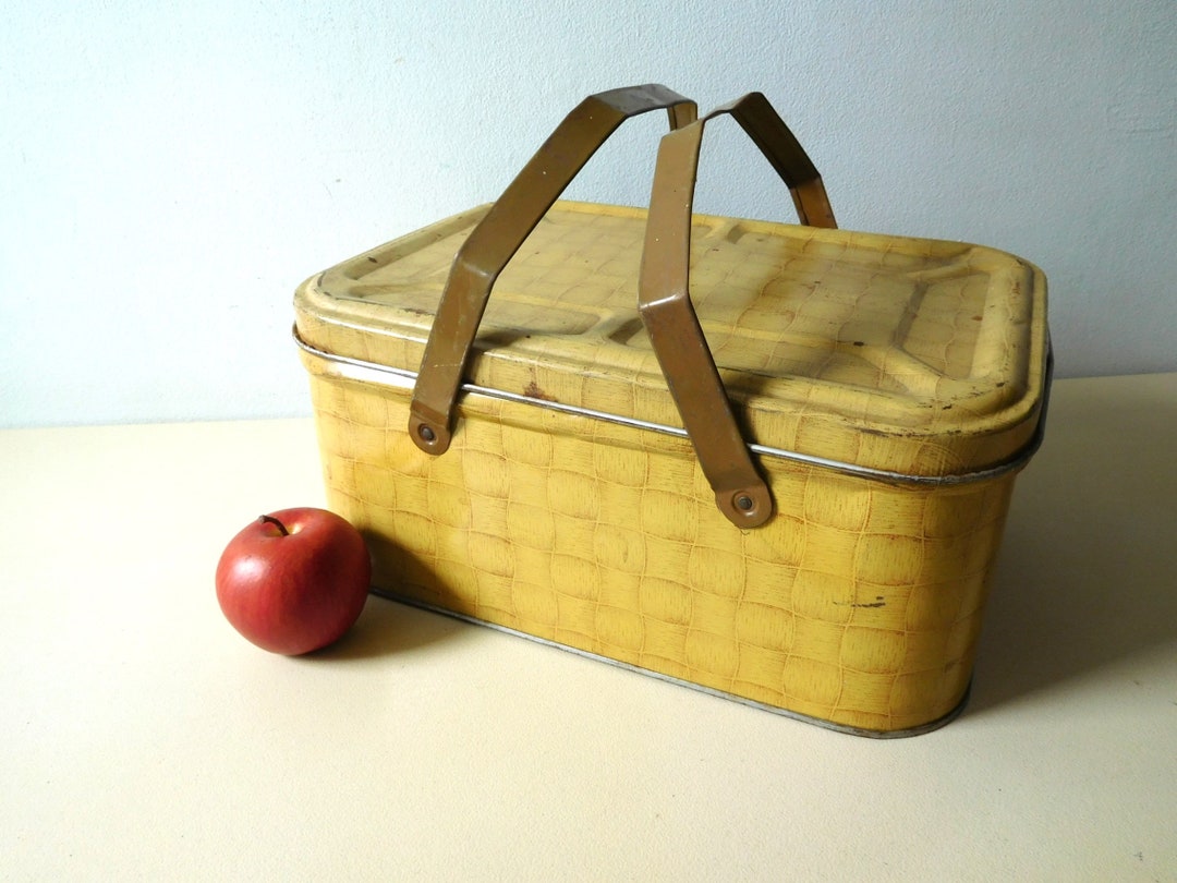 Vintage Metal Picnic Basket With Metal Handles - Etsy