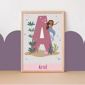 Impressão personalizada de oceano e nome inicial em rosa. Letra de oceano para quarto de bebê. Presente de chá de bebê. Impressão de oceano/mar para quarto infantil (apenas impressão)