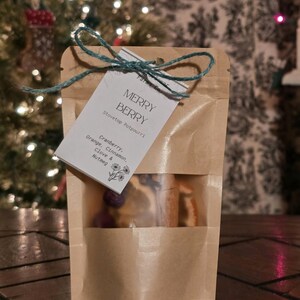 Simmer Pot Multipack Winter Home Fragrance Gift Set, Locally Sourced, set of 5 image 10