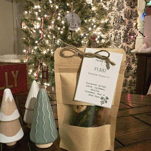 Simmer Pot Multipack Winter Home Fragrance Gift Set, Locally Sourced, set of 5 image 5