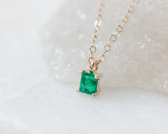 Yellow Gold Green Emerald Pendant, Dainty Green Pendant, Healing Heart Chakra, May Birthday, Taurus Emerald