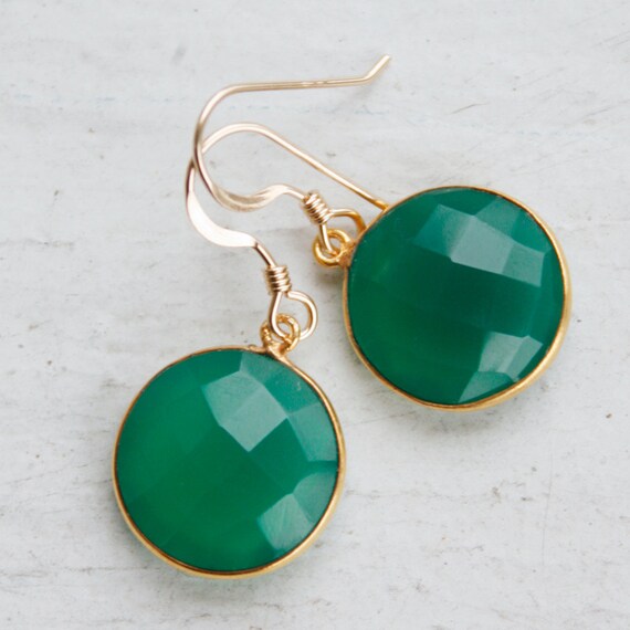 Items similar to Simple Green Onyx Drops - 14Kt Gold Fill - Emerald ...