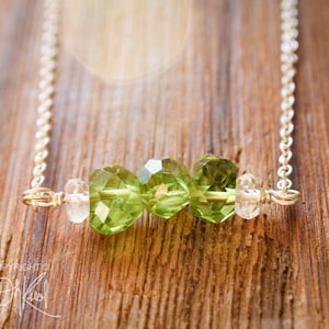 Sterling Silver Green Raw Peridot Birthstone Necklace August Birthstone Crystal Quartz Healing Chakra Necklace Gift for Daughter