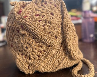 Crocheted Purse - tan raffia