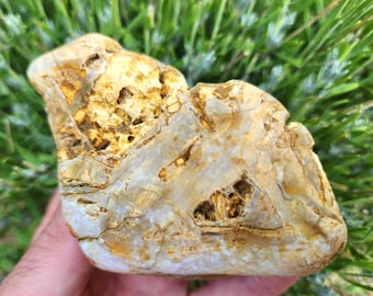Opaque Fractured Membrane Agate, Opaque Agate, 9 oz, Mineral Inclusions, Oregon Coast, Oregon Rocks, Agate, Chalcedony