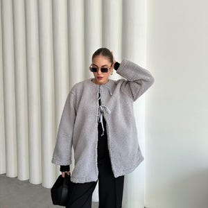 Vintage Wool Female Teddy Jacket, Casual Women Jacket for Streetwear, Long Sleeve Teddy Bear Coat
