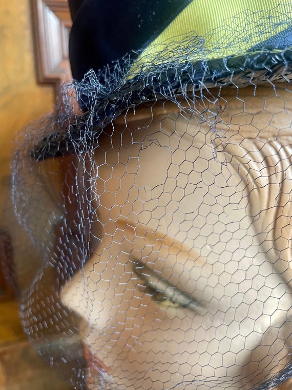 1940s Navy Straw Hat, Blue Yellow Ribbons, Face V… - image 7