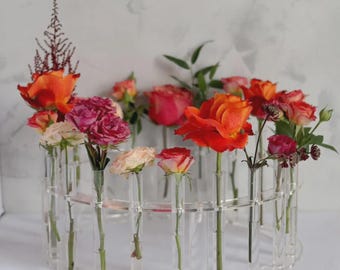 Florale Tortenkronen-Halterung – Blumendeko für Kuchen – Tortenständer Hochzeit – Cake Design – Acryl Blumenkranz