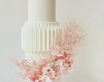 Round Fluted Cake Separator- wedding cake spacer - fake cake tier - black ribbed cake plinth - celebration cake riser - cake reeds