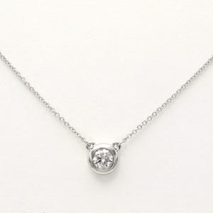 18K Solid White Gold 0.5 Carat / 1 Carat Moissanite Diamond Bezel Setting Necklace Anniversary Gift