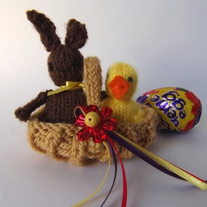 KNITTING PATTERN easter basket creme egg cover Chick & Bunny image 10