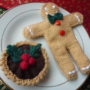 KNITTING PATTERN for Gingerbread Man and Mince Pie