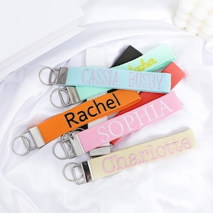 Llavero personalizado, llavero de pulsera, llavero con coordenadas, llavero con monograma, llavero bordado, llaveros masculinos, llavero de muñeca
