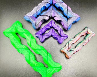 3D Printed Infinity Loop Fidget Toy: Articulated Kinetic Desk Puzzle