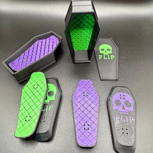 Halloween Magnetic Kickflip Slider – 3D Printed Fidget with Skull Design & Themed Storage Box