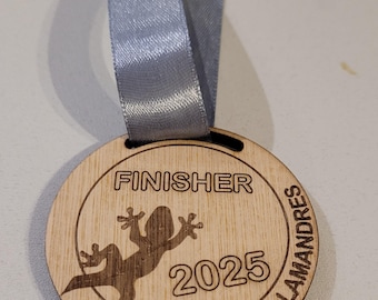 Customizable wooden medal