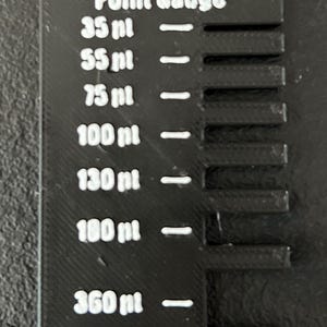 Jauge d'épaisseur de cartes à collectionner pour choisir le bon chargeur par le dessus ou une touche