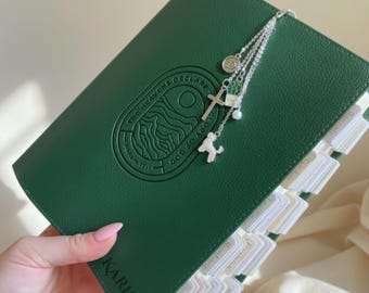 NIV Journaling Bible with Tabs Green Faux Leather Silver Custom Charm Bookmark Gift Set Christian Study Bible for Women Small Group Gift