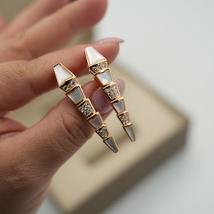 Boucles d'oreilles Serpenti en nacre Boucles d'oreilles vipères en argent 925 plaqué or 18 carats