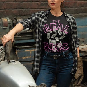Boss Babe Tee : Frauen Grafik-T-Shirt