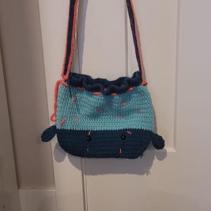 Whale Pouch/Bag - Pattern by ETM Studios on YouTube