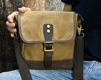 1940年代ソ連製コンパス付きレザーミリタリーバッグ：ヴィンテージ