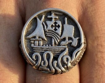 Ship Ring for Men- Stainless Steel Nautical Flying Dutchman Kraken Tentacle Signet Ring